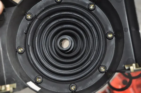 Audi TT Schaltknaufmanschette OEM 8N0711115A Gebraucht image 6