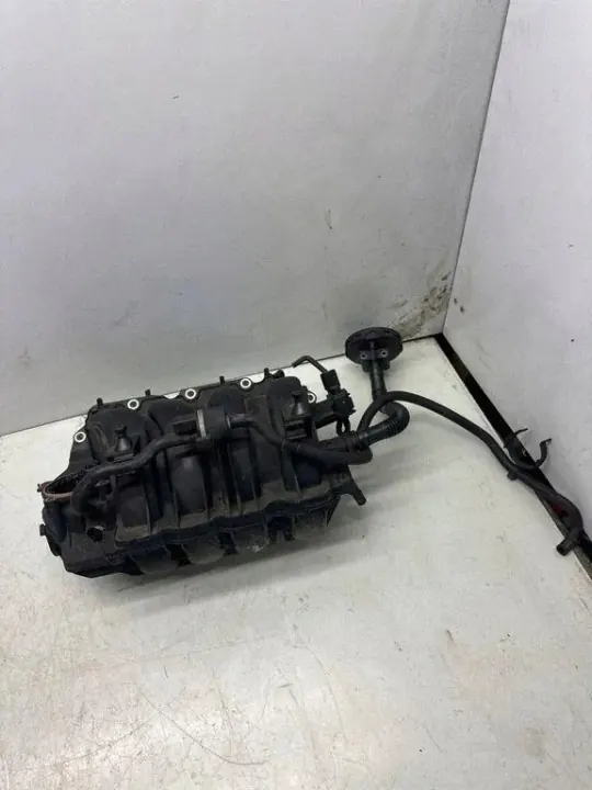 Ansaugkrümmer VW 03C129711E 1.4L 66kW 2006 image 2