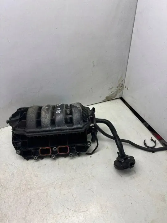 Ansaugkrümmer VW 03C129711E 1.4L 66kW 2006 image 3