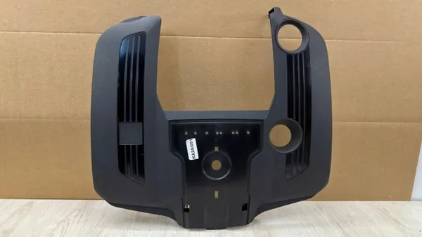 Moottorikansi OEM A1770102013 Mercedes G-Class image 2
