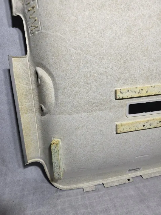 Clip de plafonnier Volkswagen OE d'occasion OEM 6C3867501A image 9