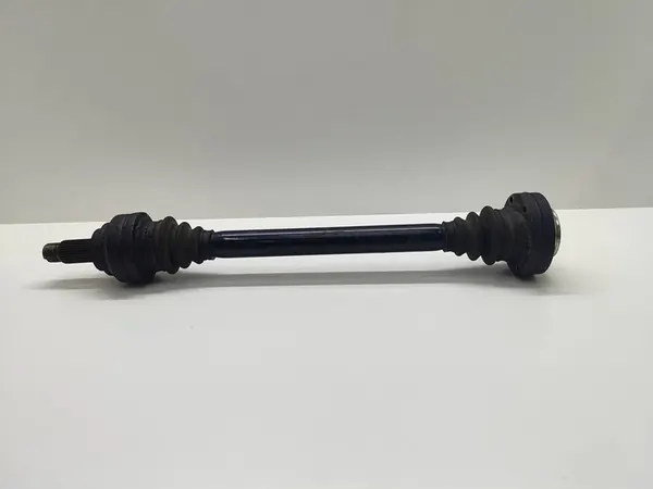 BMW 5 E60 E61 Bakre Halvaxel 2006 image 6