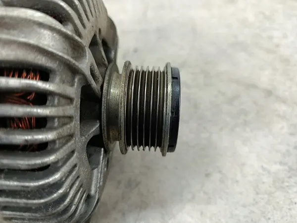 ALTERNADOR VW PASSAT B6 2.0 TDI 021903026L image 5