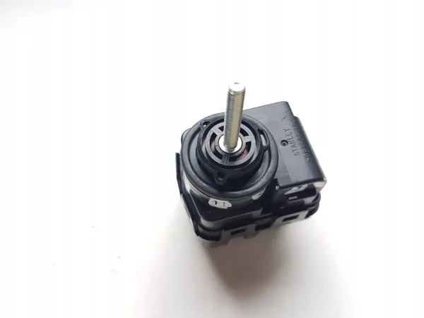 Moteur de réglage phare Nissan OEM RUM34951 image 7