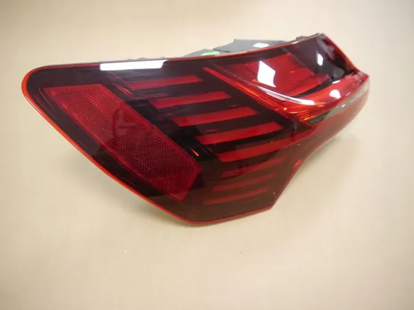 LÁMPARA LED TRASERA IZQUIERDA AUDI E-TRON 55 image 2