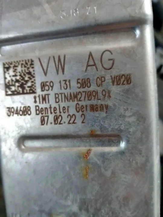 Audi Q7 3.0 TDI EGR-kylare OEM 059131477M image 10