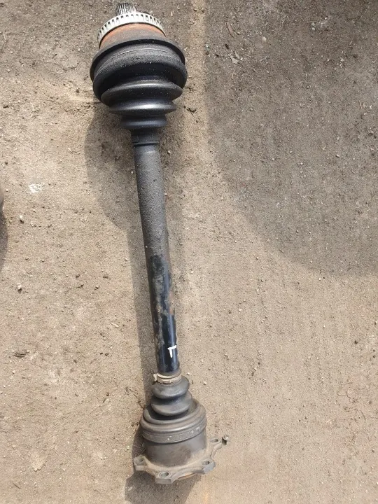 Semi-eixo esquerdo dianteiro OEM para VW Passat B5 1.9 TDI image 2