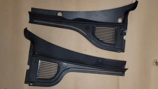 VW Golf 8 Windschutzscheibendichtung OEM 5H0819404 Gebraucht image 2