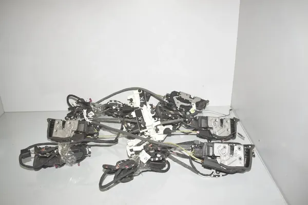 Ensemble de serrures complet BMW 7 (G11, G12) 7386242 image 3