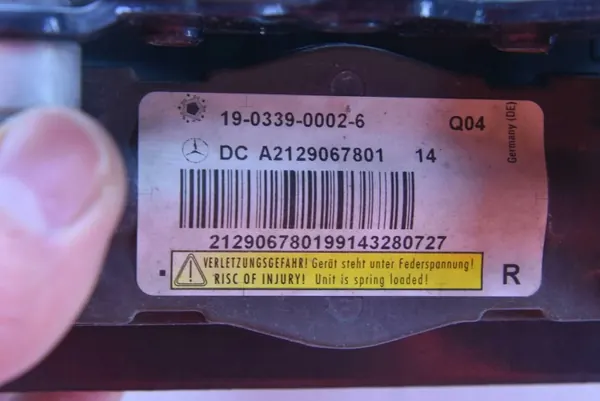 OEM A2129067801 Verrou Pyrotechnique Capot et Charnière Droite image 4