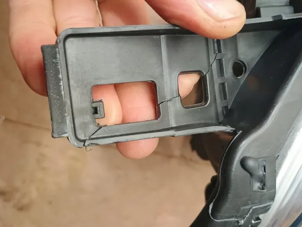 OIK. ETULAMPPU PEUGEOT PARTNER III OEM 89318045 image 9