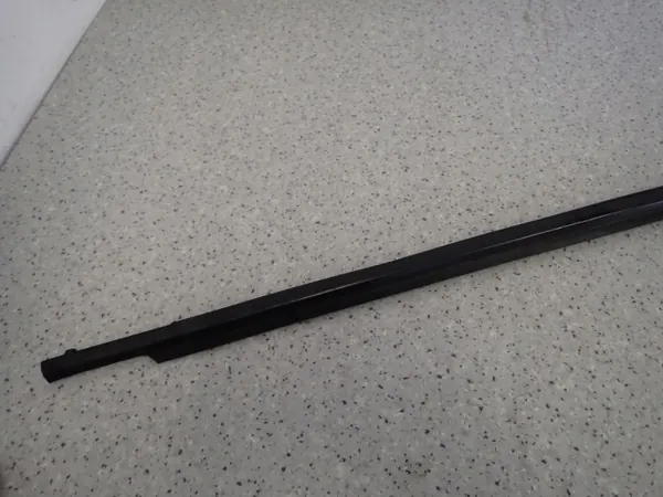 Toyota Verso 09-13 taka oikea ikkunanraapija OEM image 4