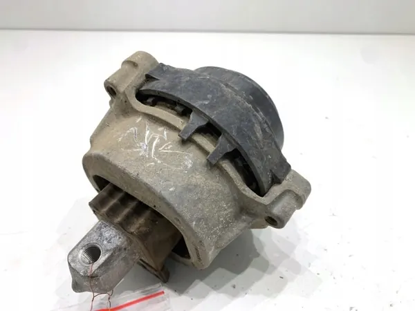 Moottorin Tuki Vasen OEM 8482772 BMW G30 2.0 image 3