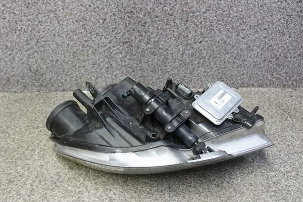 VASEN XENONVALO SKODA SUPERB II 08-12 3T1941017E image 7