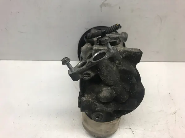 Compresseur de Climatisation Renault Scenic III 1.5 DCI image 4