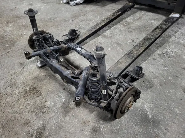Skoda Kodiaq 4x4 Hinterachse OEM 5Q0505235J image 7
