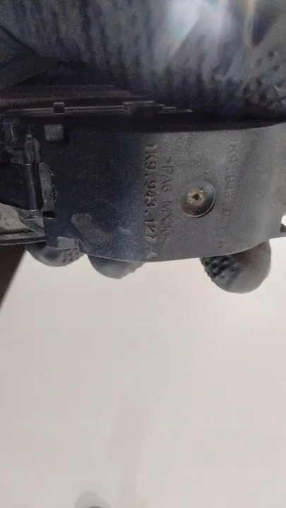 Luz de placa Volkswagen OE 1K9943021A image 5