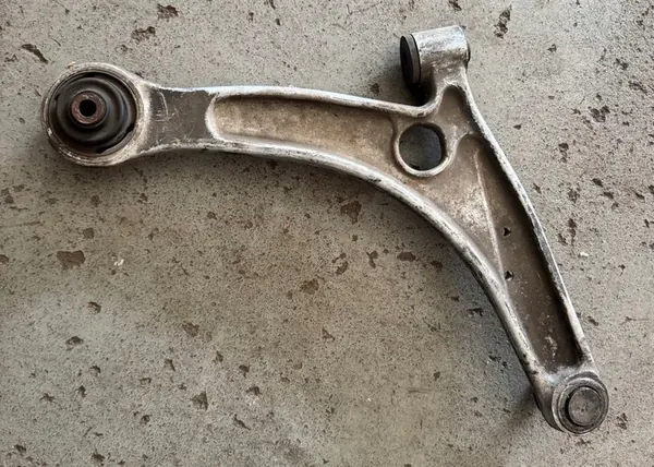 Vänster Främre Kontrollarm Mitsubishi Lancer EVO 7 8 9 image 2