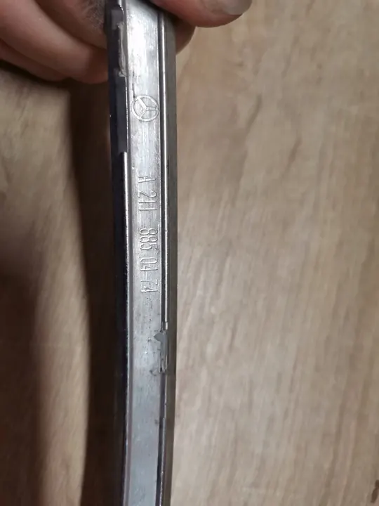 Rivestimento paraurti cromato posteriore destro Mercedes W211 A2118850474 image 2