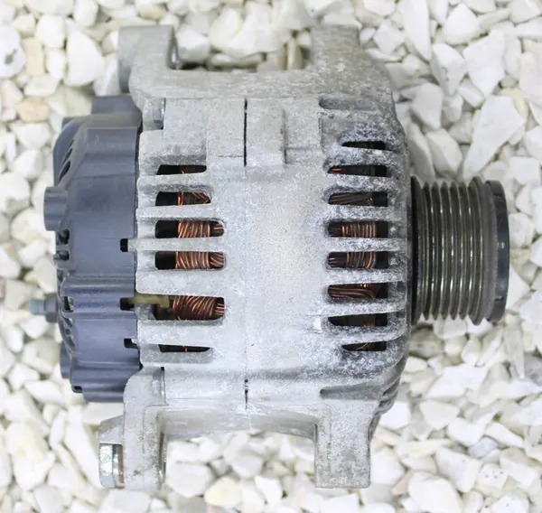 Kia Vaihtovirtageneraattori OE 37300-2G500 image 2