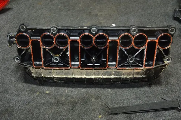 Coletor de admissão Seat Leon II 2.0 TDI 03G129711AS image 2