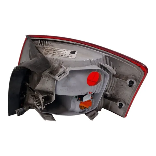 AUDI A4 B7 Combi Luz Trasera Izquierda OEM 8E9945095E image 2
