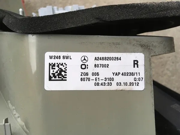 Mercedes-Benz A2468200264 Achterlicht image 2