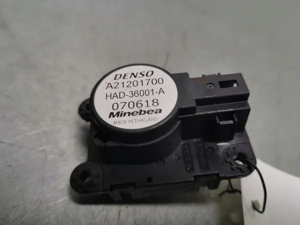 Opel Grandland X ventilationsklaff OEM FBZ16302 image 2