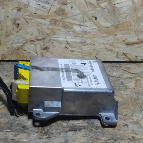 Módulo Sensor Airbag A2048706726 para Mercedes Classe C image 3