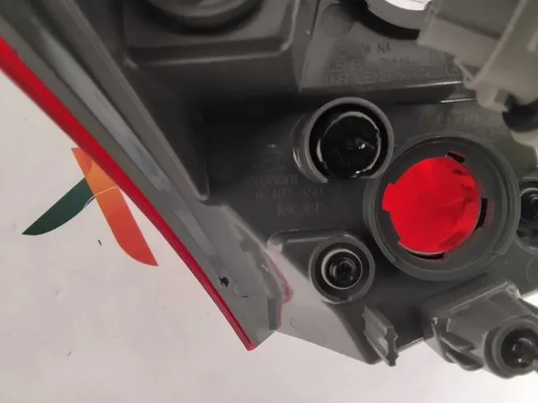 Lámpara trasera derecha Hyundai i30 GD Coupe image 4