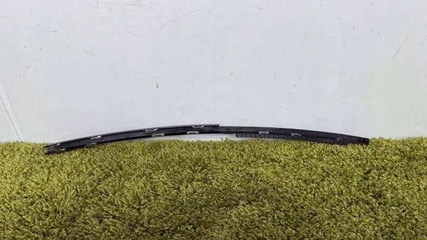 Junta Vidro Porta Traseira Direita OEM 81771-52R image 2