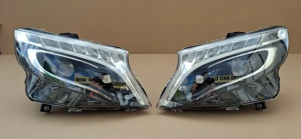 Mercedes-Benz OE A4479065300 reflector image 2