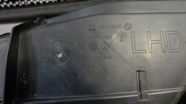 Parabrisas Completo Opel Astra K OEM - Estado Usado image 7