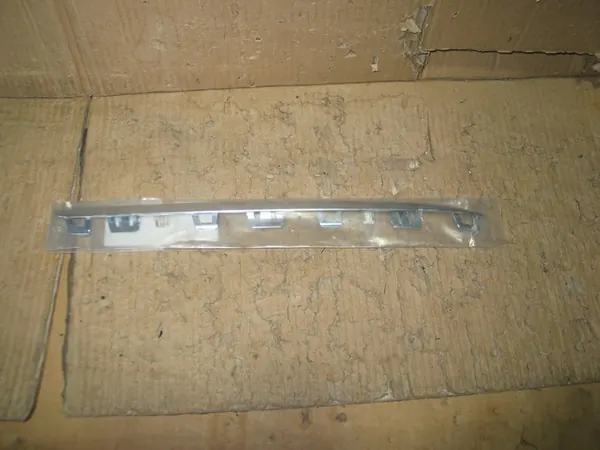 Mercedes W213 etu kromilista A2138888600 image 5