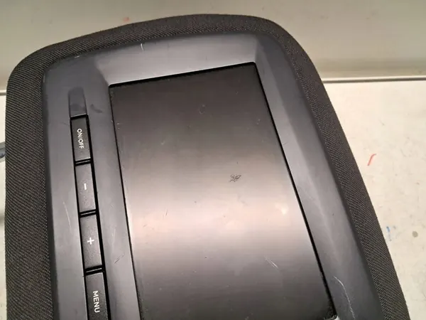 Affichage de l'appui-tête avant Peugeot 5008 image 5