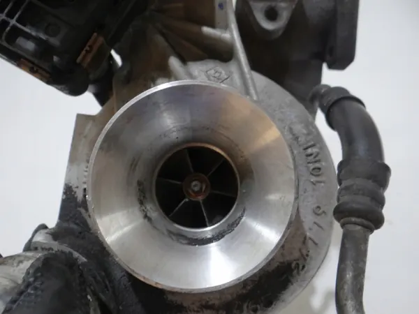 BMW OEM 8517452 Turbokompressor för N47N Dieselmotor image 3