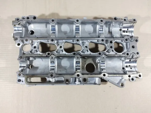 Volvo Venttiilikansi OEM 31316034 1.5 T3 12R image 10