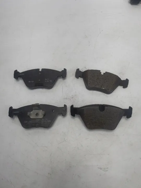 Plaquettes de frein avant OEM 34113404362 pour BMW E46/E85/E86 image 2