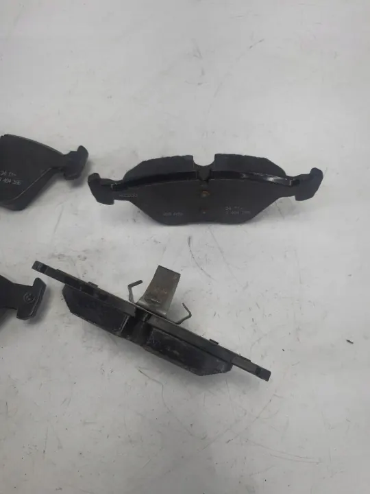 Plaquettes de frein avant OEM 34113404362 pour BMW E46/E85/E86 image 4