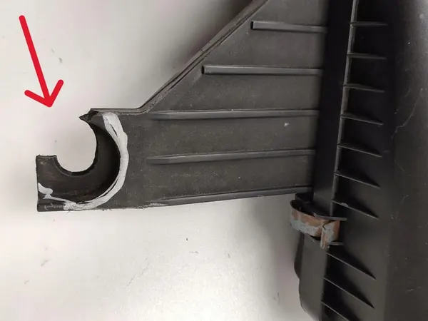 Ilmansuodattimen kotelo Massamittausanturi Opel GT Saturn Sky 2007–2009 image 4