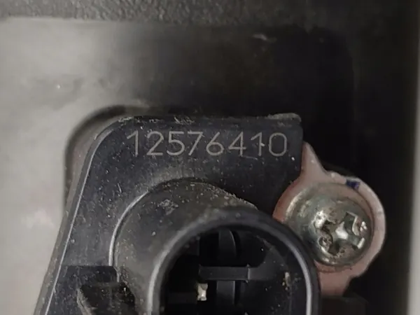 Ilmansuodattimen kotelo Massamittausanturi Opel GT Saturn Sky 2007–2009 image 7