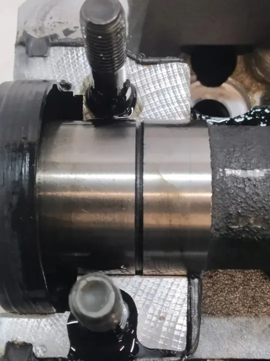 Kompletter Zylinderkopf OEM 076103373D 2.5 TDI image 3