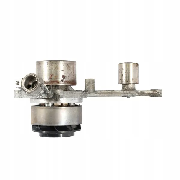 Vattenpump VW 2.0 TDI 05L121011D image 4