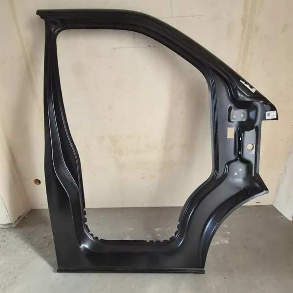 VW Transporter T5 Oikea Etupilari OEM 7H0810076A image 2