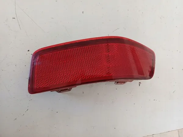 OEM 30657215 Bakre Stötfångare Reflexljus Höger Volvo C30 image 3