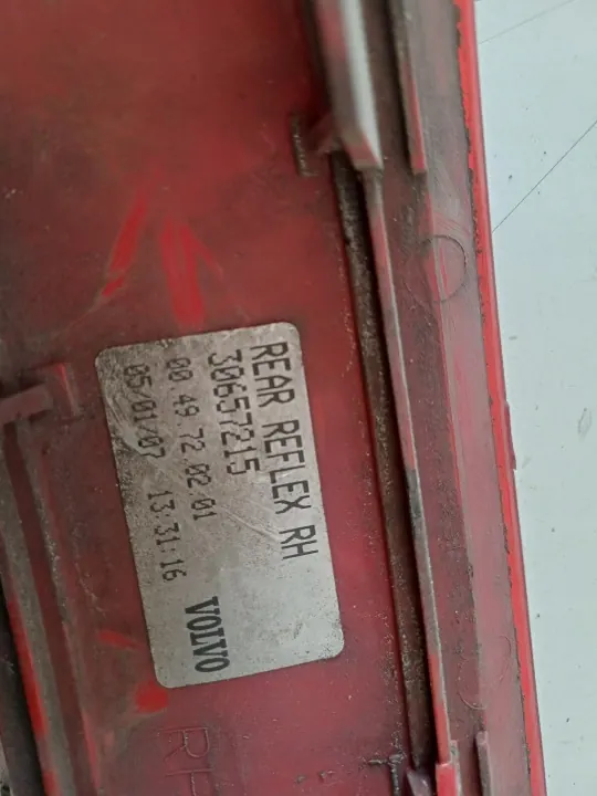 OEM 30657215 Bakre Stötfångare Reflexljus Höger Volvo C30 image 5