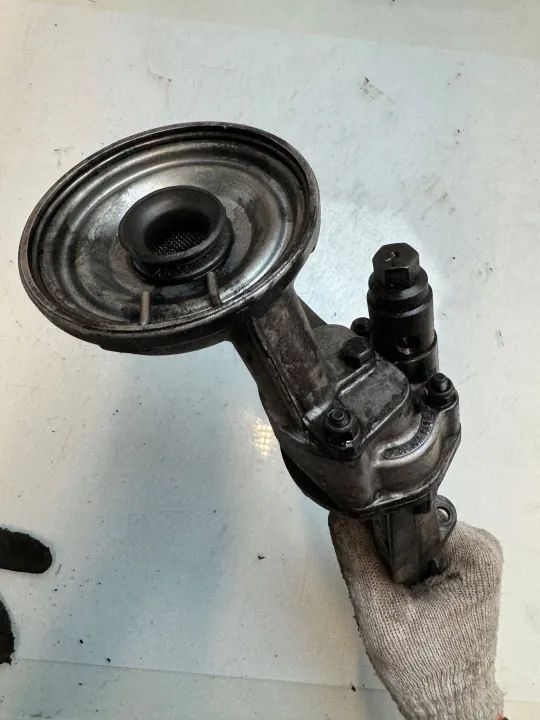 Mercedes oljepump OEM 1151800102 för W115/W123 image 3