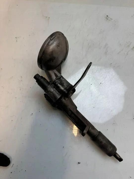 Mercedes oljepump OEM 1151800102 för W115/W123 image 4