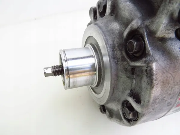 Compresor de Aire Acondicionado Mercedes CLS W218 W212 4.7 V8 A0022309711 image 4