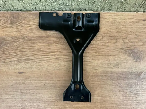 VW TIGUAN I 07- Haubenverriegelungsstütze 5N0805567B image 3